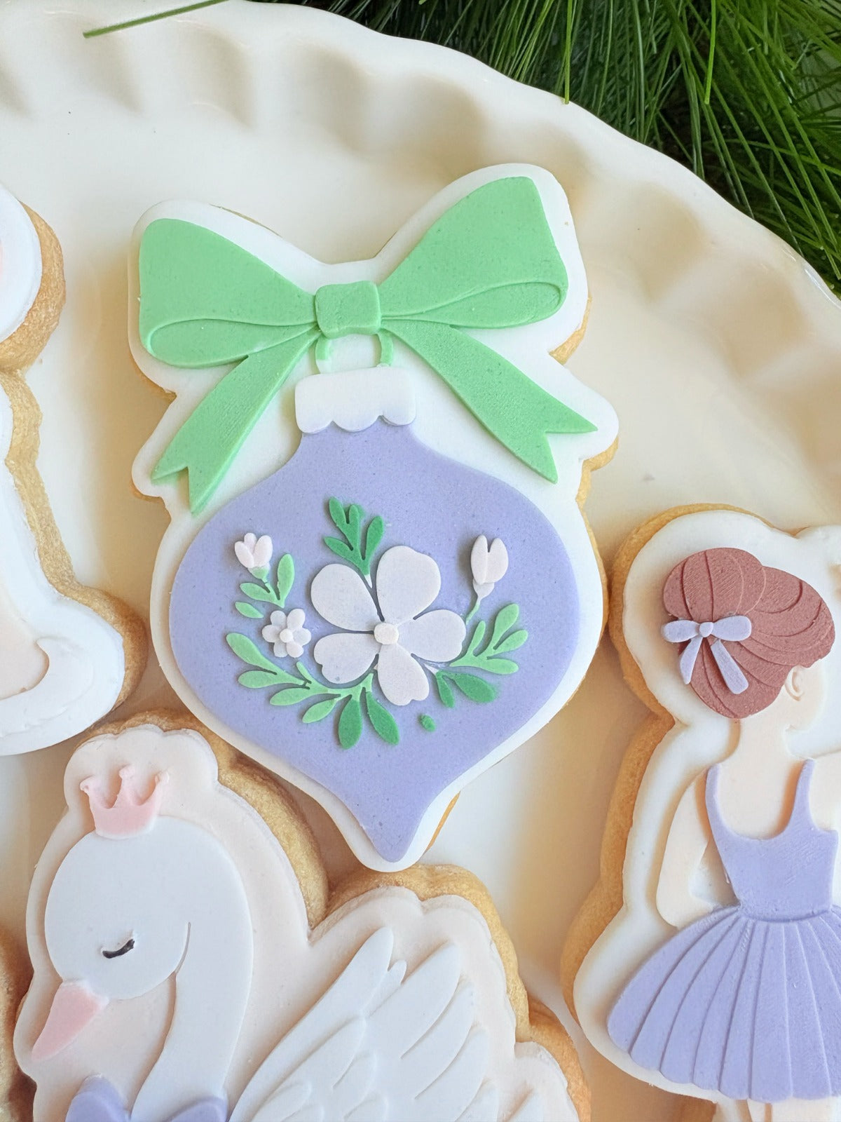 WEIHNACHTEN 2025 - 53 Tannenball