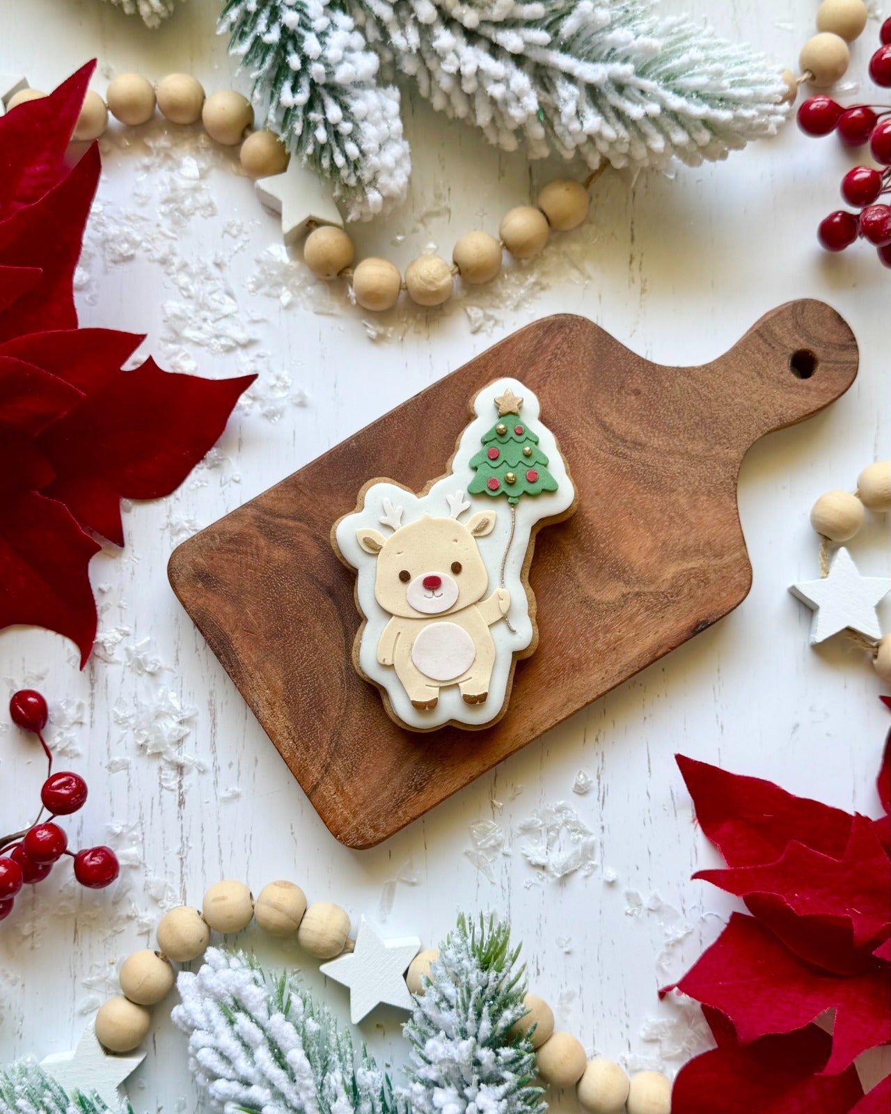 WEIHNACHTEN 2025 - 109 Rentier mit Ballon