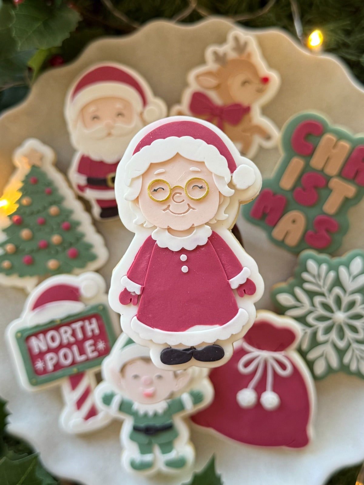 WEIHNACHTEN 2025 - 121 Mutter Weihnachten