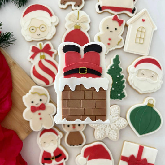 WEIHNACHTEN 2025 - 6 Weihnachtsmann im Schornstein