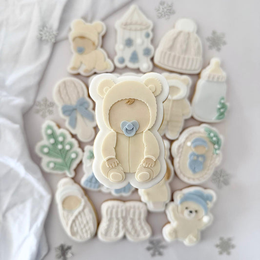 WINTER BABY 3 - Baby mit Schnuller