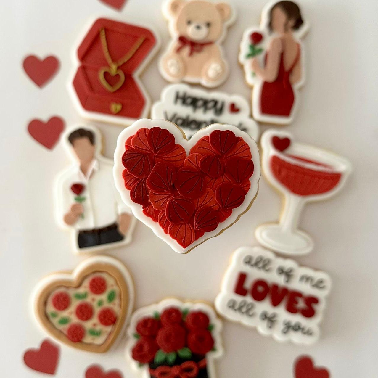 VALENTINSTAG 2026 32 - Herzförmige Blütenblätter - MINI