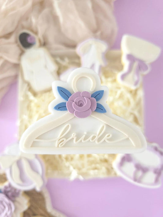 HOCHZEIT 35 - Bügel mit Blume
