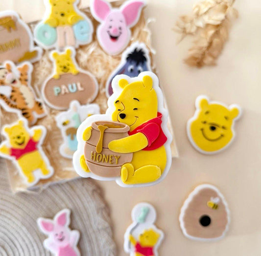 WINNIE 6 - Winnie mit dem Honigtopf